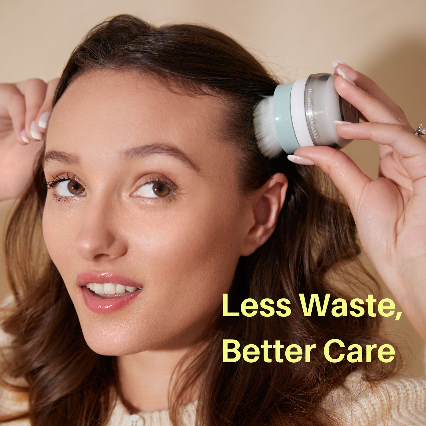 Day After™ Brush — Dry Shampoo Applicator