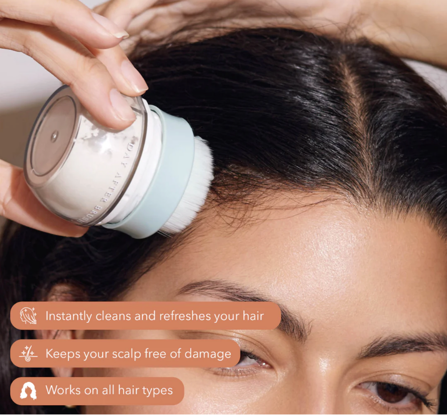Day After™ Brush — Dry Shampoo Applicator